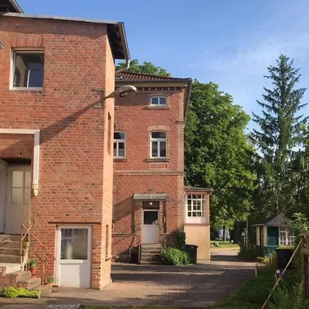 Comfortable Apartment in Naumburg near Bad Kosen Zoo *