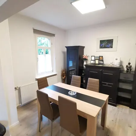 Comfortable Apartment in Naumburg near Bad Kosen Zoo *